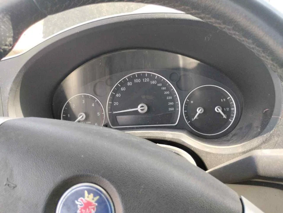 Foto de CUADRO INSTRUMENTOS SAAB 9-3 BERLINA 1.9 TiD CAT (150 CV / 110 KW)
