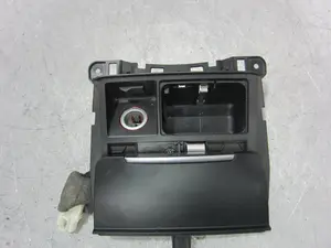 Foto de CENICERO AUDI A5 COUPE (8T) 1.8 16V TFSI (170 CV / 125 KW) referencia 8K0857989 foto 11