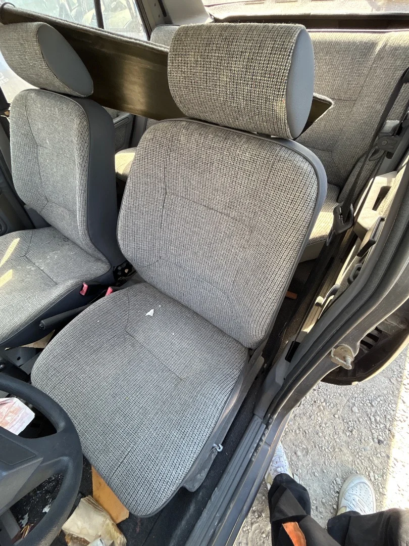 Foto de ASIENTO DELANTERO IZQUIERDO PEUGEOT 309 1.6 (88 CV / 65 KW)