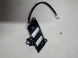 Foto de TAPA EXTERIOR COMBUSTIBLE PORSCHE CAYENNE (TIPO 92A) 4.8 V8 CAT (400 CV / 294 KW) referencia 7P5809857A foto 7