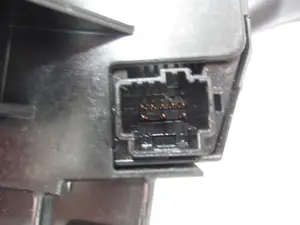 Foto de MANDO MULTIFUNCION FORD FOCUS C-MAX (CAP)(2003) 1.8 TDCi Turbodiesel CAT (116 CV / 85 KW) referencia 13N064 foto 11