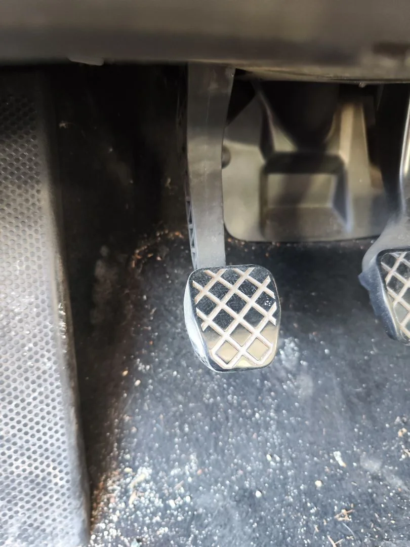 Foto de PEDAL EMBRAGUE VOLKSWAGEN GOLF IV BERLINA (1J1)(10.1997) 2.0 (116 CV / 85 KW)