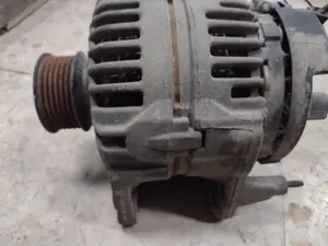 Foto de ALTERNADOR NISSAN CABSTAR 3.0 Diesel (125 CV / 92 KW) referencia 0124325097 foto 4