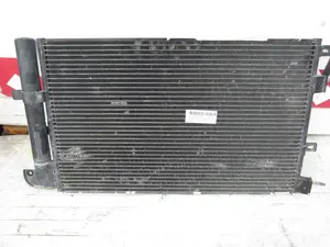 Foto de CONDENSADOR / RADIADOR  AIRE ACONDICIONADO JAGUAR XF 2.7 V6 Diesel CAT (207 CV / 152 KW) referencia VP8X2H
