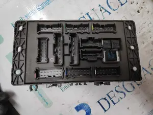 Foto de CAJA RELES / FUSIBLES BMW MINI (R50,R53) referencia 518030515ES foto 3