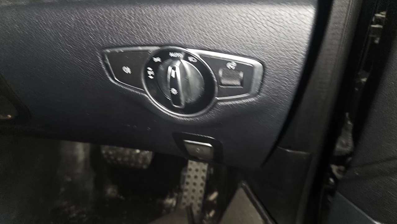 Foto de MANDO LUCES MERCEDES-BENZ CLASE E (BM 238) COUPE 2.0 CDI CAT (194 CV / 143 KW)