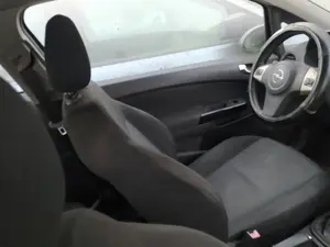 Foto de ELEVALUNAS DELANTERO IZQUIERDO OPEL CORSA D 1.2 16V CAT (Z 12 XEP / LB4) (80 CV / 59 KW) referencia 39161989