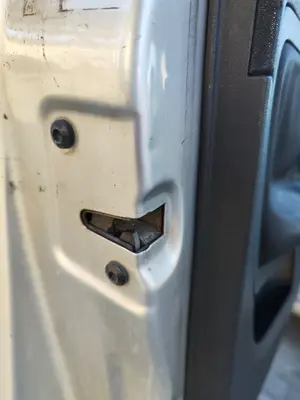 Foto de CERRADURA PUERTA DELANTERA IZQUIERDA SEAT CORDOBA BERLINA (6L2) 1.9 TDI (131 CV / 96 KW) referencia 6X1837013G