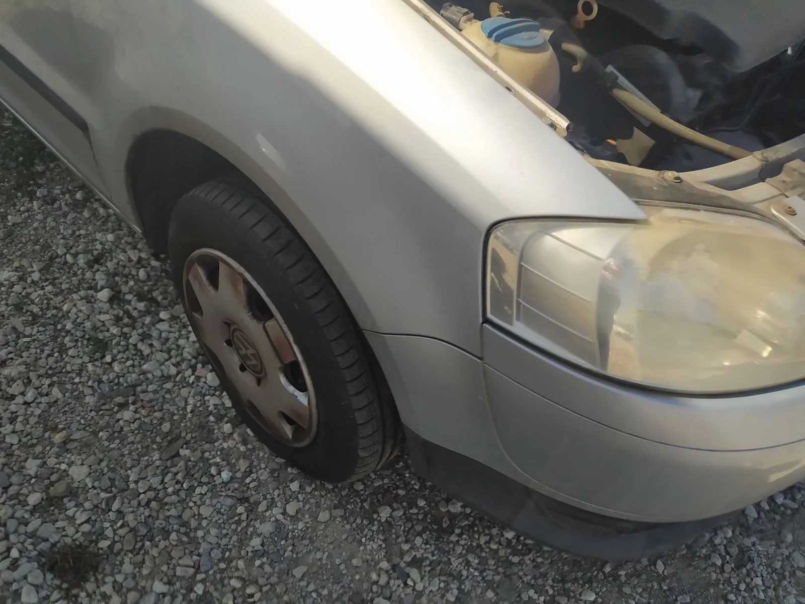Foto de PASO RUEDA DELANTERO DERECHO VOLKSWAGEN FOX (5Z1)(04.2005) 1.4 (75 CV / 55 KW) referencia 5Z0809958F