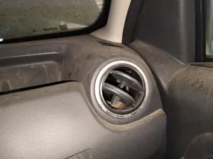 Foto de NO IDENTIFICADO DACIA DUSTER I 1.2 16V TCE CAT (125 CV / 92 KW) foto 2