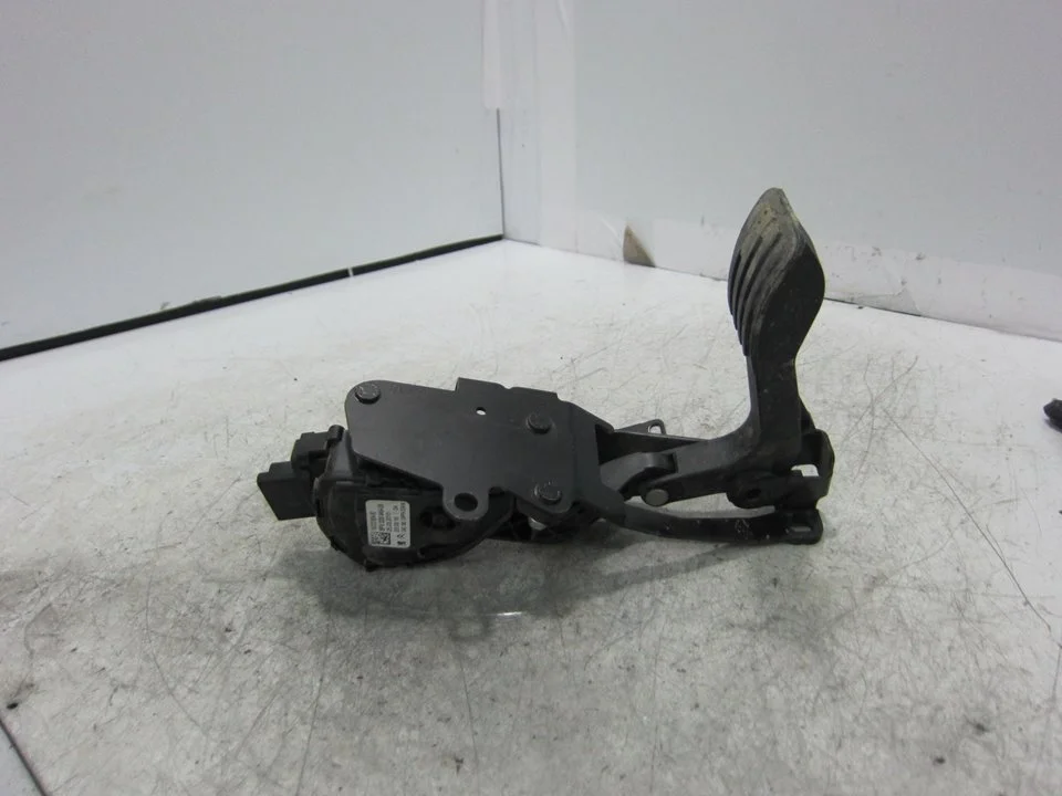 Foto de PEDAL ACELERADOR FIAT II SCUDO (272) COMBI 2.0 JTDM (120 CV / 88 KW) referencia 1401280480
