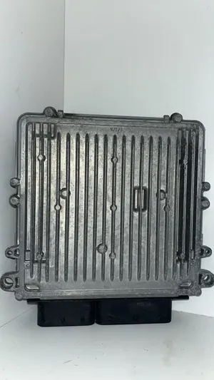 Foto de CENTRALITA MOTOR UCE MERCEDES-BENZ VITO BASIC-KOMBI (639) referencia A6461500500 foto 3