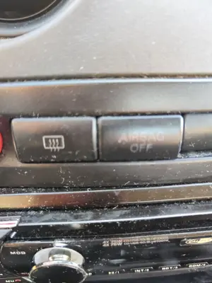 Foto de INTERRUPTOR SEAT CORDOBA BERLINA (6L2) 1.9 TDI (131 CV / 96 KW)