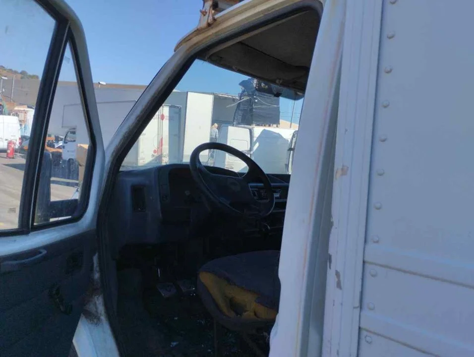 Foto de NO IDENTIFICADO FORD TRANSIT FURGÓN (CY/DY)(1986) 2.5 Diesel (80 CV / 59 KW)
