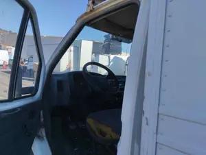 Foto de NO IDENTIFICADO FORD TRANSIT FURGÓN (CY/DY)(1986) 2.5 Diesel (80 CV / 59 KW)