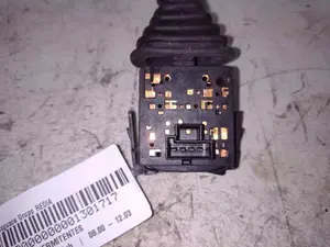 Foto de MANDO INTERMITENTES OPEL CORSA C 1.2 16V CAT (Z 12 XE / LW4) (75 CV / 55 KW) referencia 09185413 foto 5