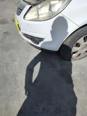 Foto de PARAGOLPES DELANTERO OPEL CORSA D 1.3 16V CDTI (75 CV / 55 KW) foto 4
