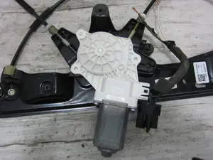 Foto de ELEVALUNAS DELANTERO DERECHO FORD FOCUS SPORTBREAK (CB8) 1.6 TDCi CAT (95 CV / 70 KW) referencia A23200AF foto 6