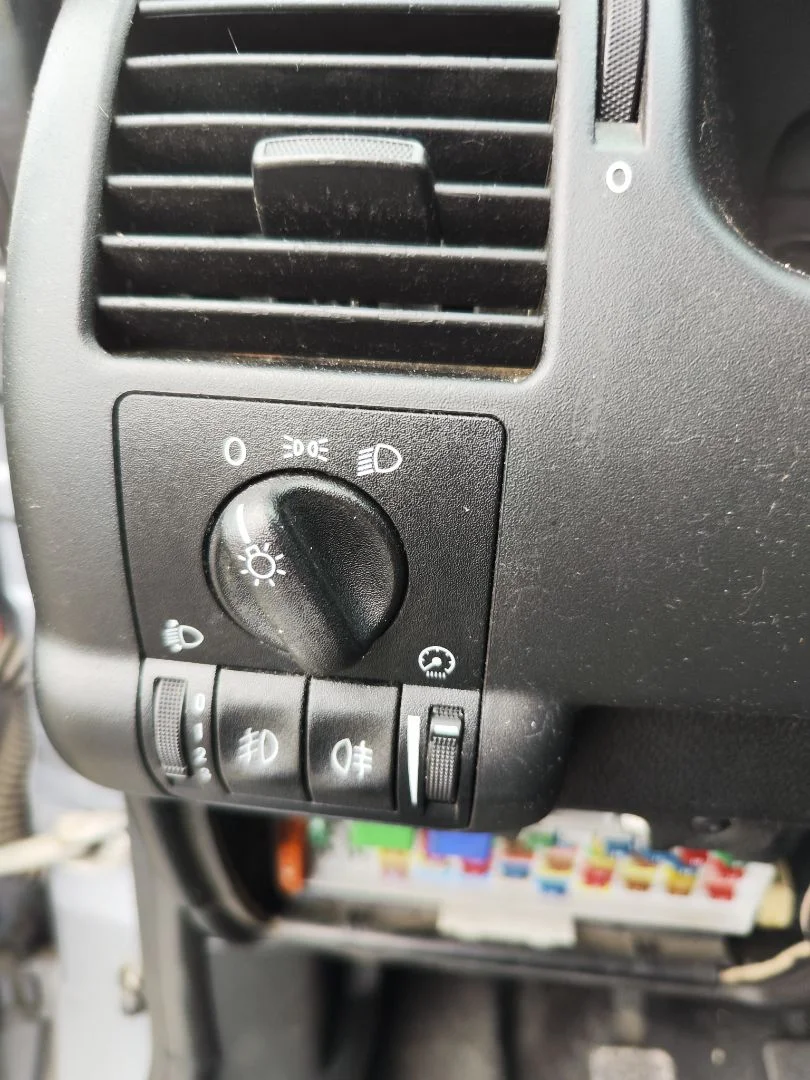 Foto de MANDO LUCES OPEL ZAFIRA A 2.0 DTI (101 CV / 74 KW)