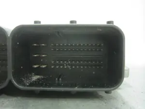 Foto de CENTRALITA MOTOR UCE BMW SERIE 3 COMPACTO (E46) M47N204D4 referencia 0281010565 foto 5
