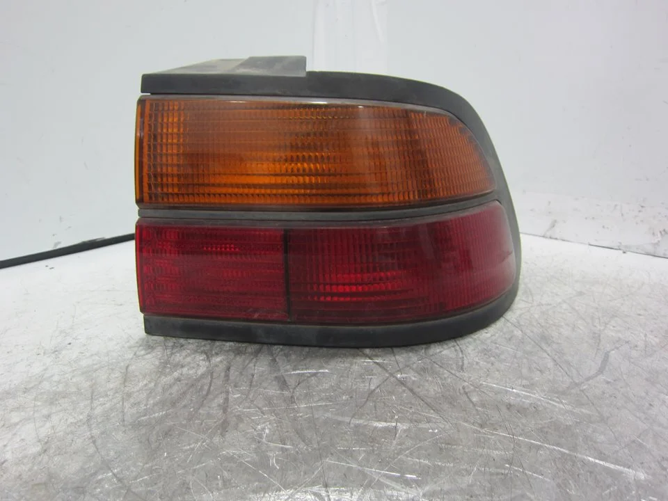 Foto de PILOTO TRASERO DERECHO MG ROVER ROVER 800 (RS) 2.7 24V (169 CV / 124 KW) referencia SAEAIST91