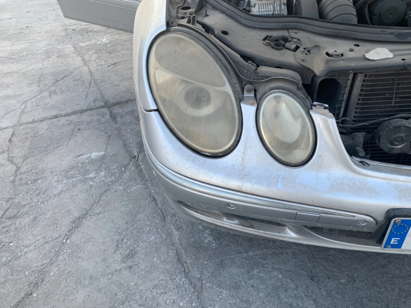 Foto de FARO DERECHO MERCEDES-BENZ CLASE E (BM 211) BERLINA 2.7 CDI CAT (177 CV / 130 KW) referencia A2118200261