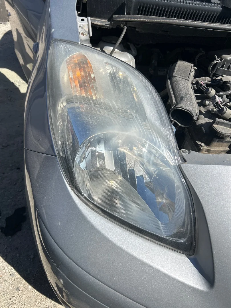 Foto de FARO DERECHO TOYOTA YARIS (KSP9/SCP9/NLP9) 1.3 16V CAT (101 CV / 74 KW) referencia 811300D350