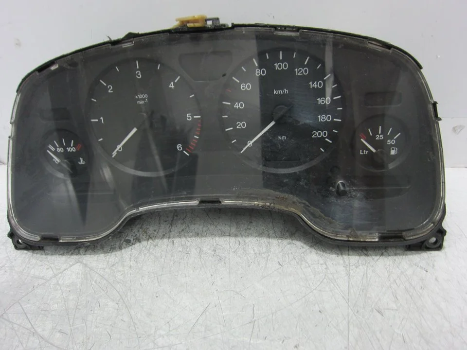 Foto de CUADRO INSTRUMENTOS OPEL ASTRA G BERLINA 1.7 Turbodiesel CAT (X 17 DTL / 2H8) (68 CV / 50 KW) referencia 90561451QK