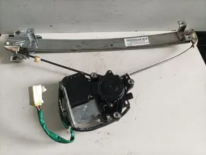 Foto de ELEVALUNAS DELANTERO DERECHO MITSUBISHI GALANT FAMILIAR (EA0) 2.5 V6 24V CAT (163 CV / 120 KW) referencia MR280666