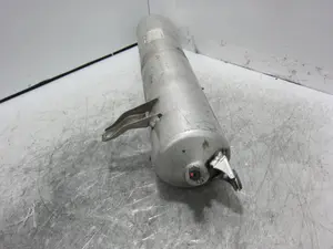Foto de DEPOSITO SUSPENSION PORSCHE CAYENNE (TIPO 92A) referencia 7P0616201A foto 3