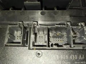 Foto de MODULO ELECTRONICO VOLKSWAGEN GOLF V (1K1)(10.2003) 1.9 TDI (90 CV / 66 KW) referencia 1K0959433 foto 4