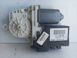 Foto de MOTOR ELEVALUNAS DELANTERO DERECHO PEUGEOT 807 2.2 HDi FAP CAT (4HW) (128 CV / 94 KW) referencia 1488737080