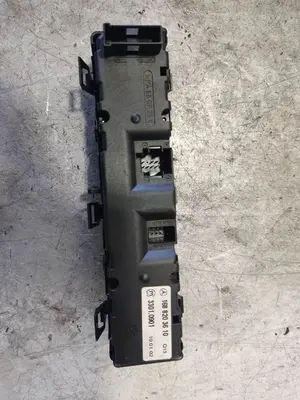 Foto de MANDO MULTIFUNCION MERCEDES-BENZ VANEO (BM 414) COMPACT VAN 1.9 CAT (125 CV / 92 KW) referencia A1688203610 foto 2