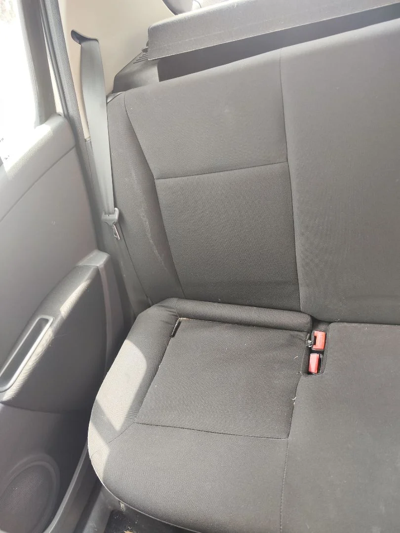 Foto de ASIENTO TRASERO MEDIO RENAULT CLIO III 1.2 16V (75 CV / 55 KW)