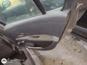Foto de ELEVALUNAS TRASERO DERECHO RENAULT CLIO III 1.2 16V (75 CV / 55 KW)