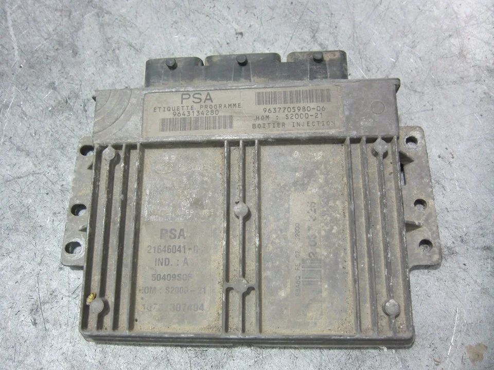 Foto de CENTRALITA MOTOR UCE CITROEN SAXO 1.4 (75 CV / 55 KW) referencia 9643134280