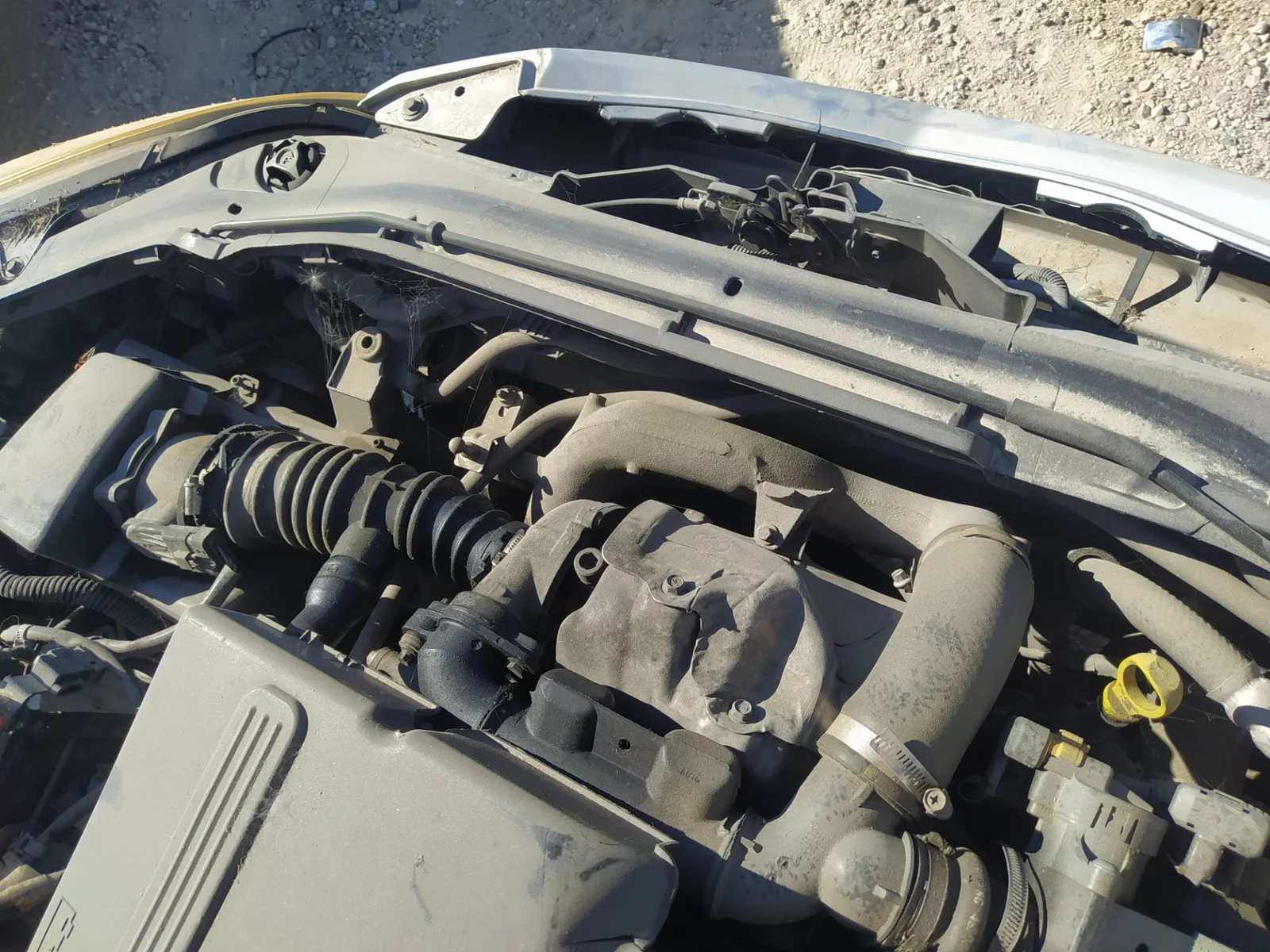 Foto de RADIADOR AGUA MAZDA 3 BERLINA (BK) 1.6 CD Diesel CAT (109 CV / 80 KW) referencia Y601-15-200E