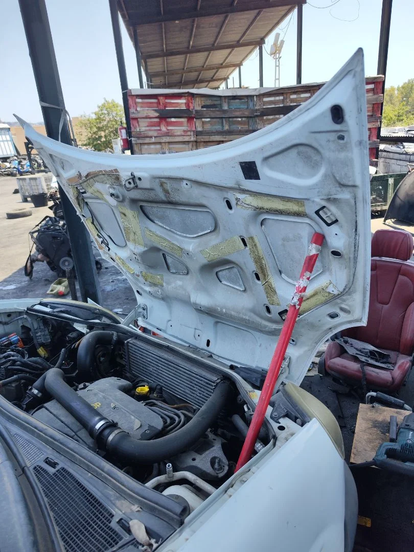 Foto de CAPO RENAULT KANGOO I (F/KC0) 1.9 dCi Diesel CAT (84 CV / 62 KW) referencia 7751474868
