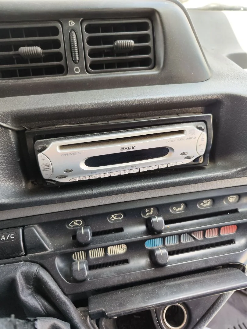 Foto de SISTEMA AUDIO / RADIO CD FIAT I SCUDO (222) 2.0 JTD CAT (94 CV / 69 KW)