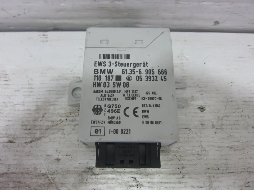 Foto de MODULO ELECTRONICO BMW SERIE 5 BERLINA (E39) 3.0 24V Turbodiesel CAT (184 CV / 135 KW) referencia 61356905666