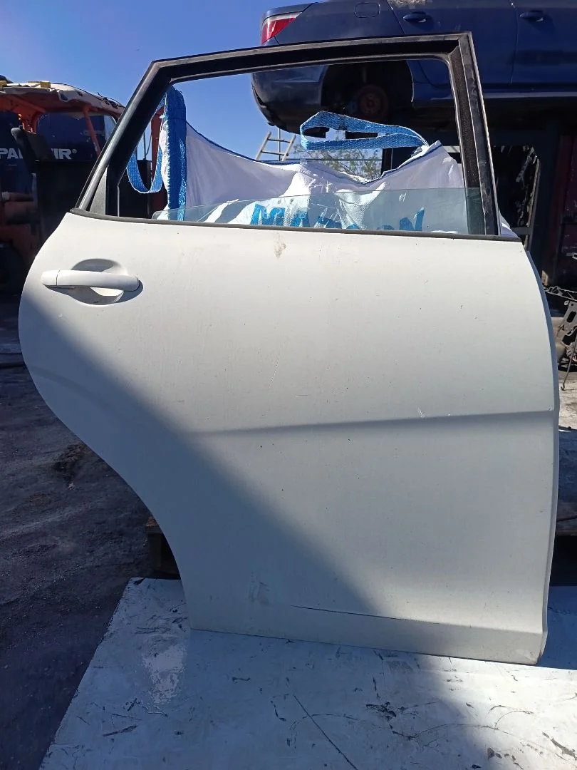 Foto de PUERTA TRASERA DERECHA SEAT ALTEA (5P1) 1.6 TDI (105 CV / 77 KW)