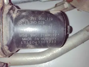 Foto de MOTOR LIMPIA DELANTERO SKODA SUPERB COMBI (3V5) 2.0 TDI (190 CV / 140 KW) referencia A0076004 foto 6