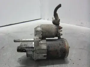 Foto de MOTOR ARRANQUE SUZUKI SWIFT BERLINA (RS/MZ) 1.3 DDiS Diesel CAT (69 CV / 51 KW) referencia 3110063J0 foto 3