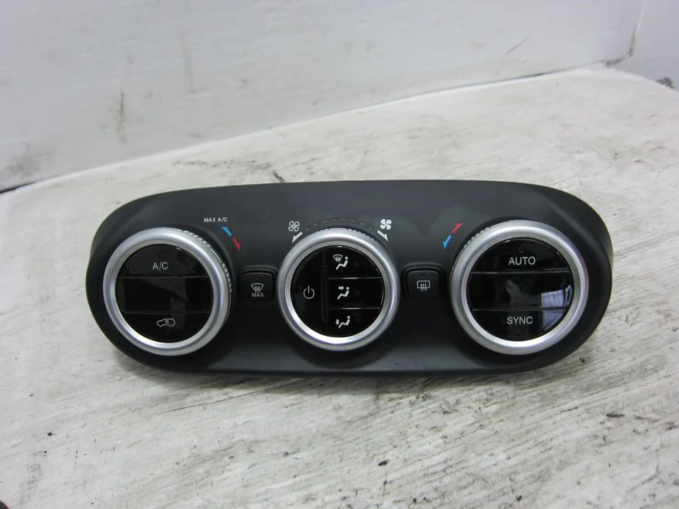 Foto de MANDO CALEFACCION / AIRE ACONDICIONADO FIAT 500X (334) 2.0 16V Multijet CAT (140 CV / 103 KW) referencia 91563