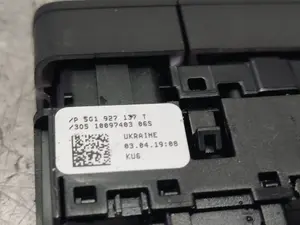 Foto de INTERRUPTOR VOLKSWAGEN GOLF VII BERLINA (BQ1/BE2) 1.6 TDI (116 CV / 85 KW) referencia 5G1927137T foto 3