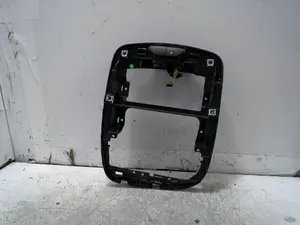 Foto de NO IDENTIFICADO RENAULT CLIO IV GRANDTOUR 0.9 Energy (90 CV / 66 KW) referencia 681043537R