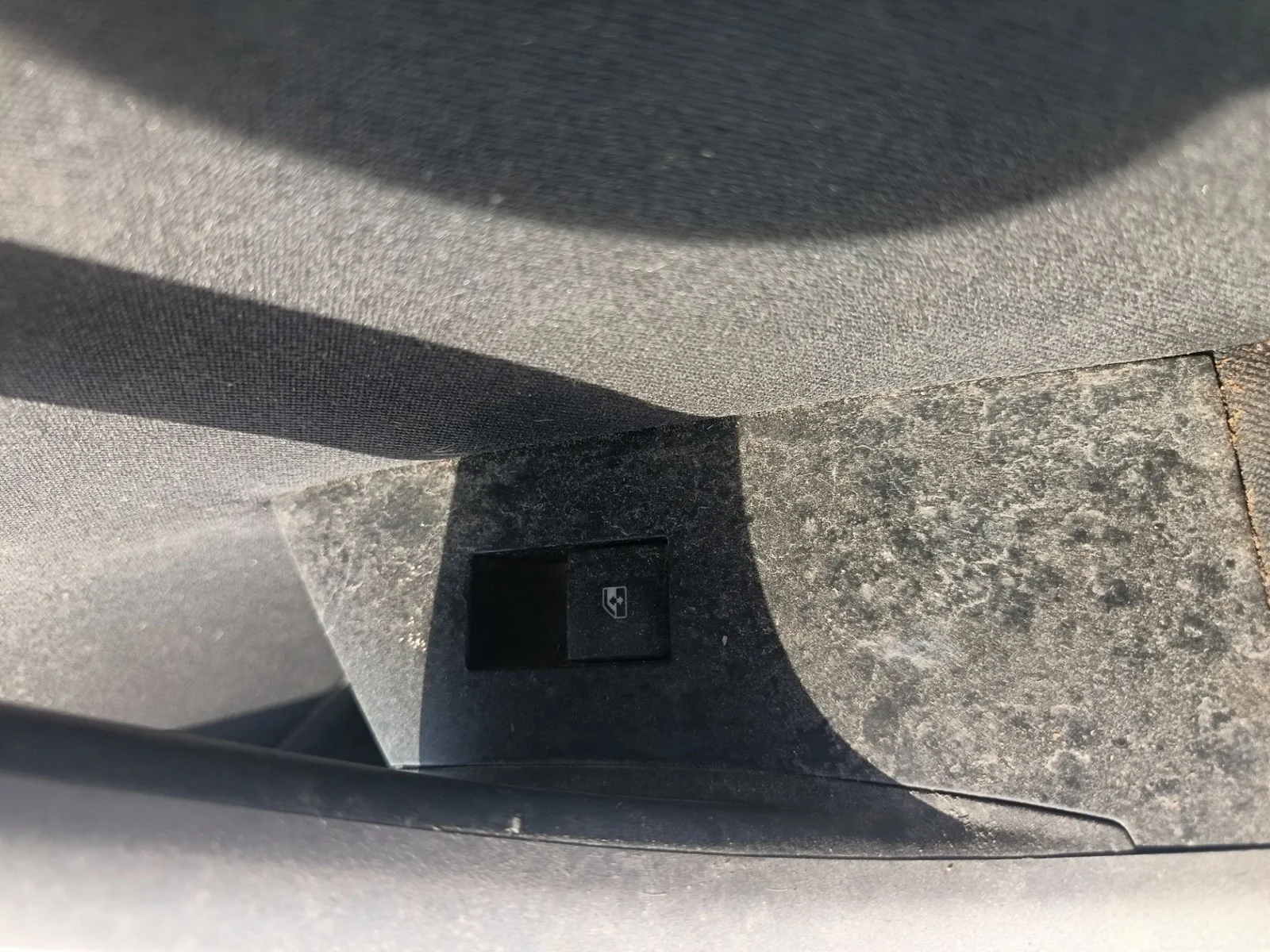 Foto de MANDO ELEVALUNAS DELANTERO DERECHO OPEL ASTRA J BERLINA 5P 1.7 16V CDTI (110 CV / 81 KW)
