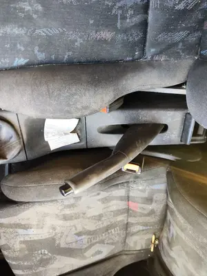 Foto de PALANCA FRENO VOLKSWAGEN GOLF III (1H1)(11.1991) 1.9 TDI (110 CV / 81 KW)