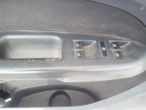 Foto de MANDO ELEVALUNAS DELANTERO IZQUIERDO VOLKSWAGEN TOURAN (1T2) 1.9 TDI (105 CV / 77 KW)