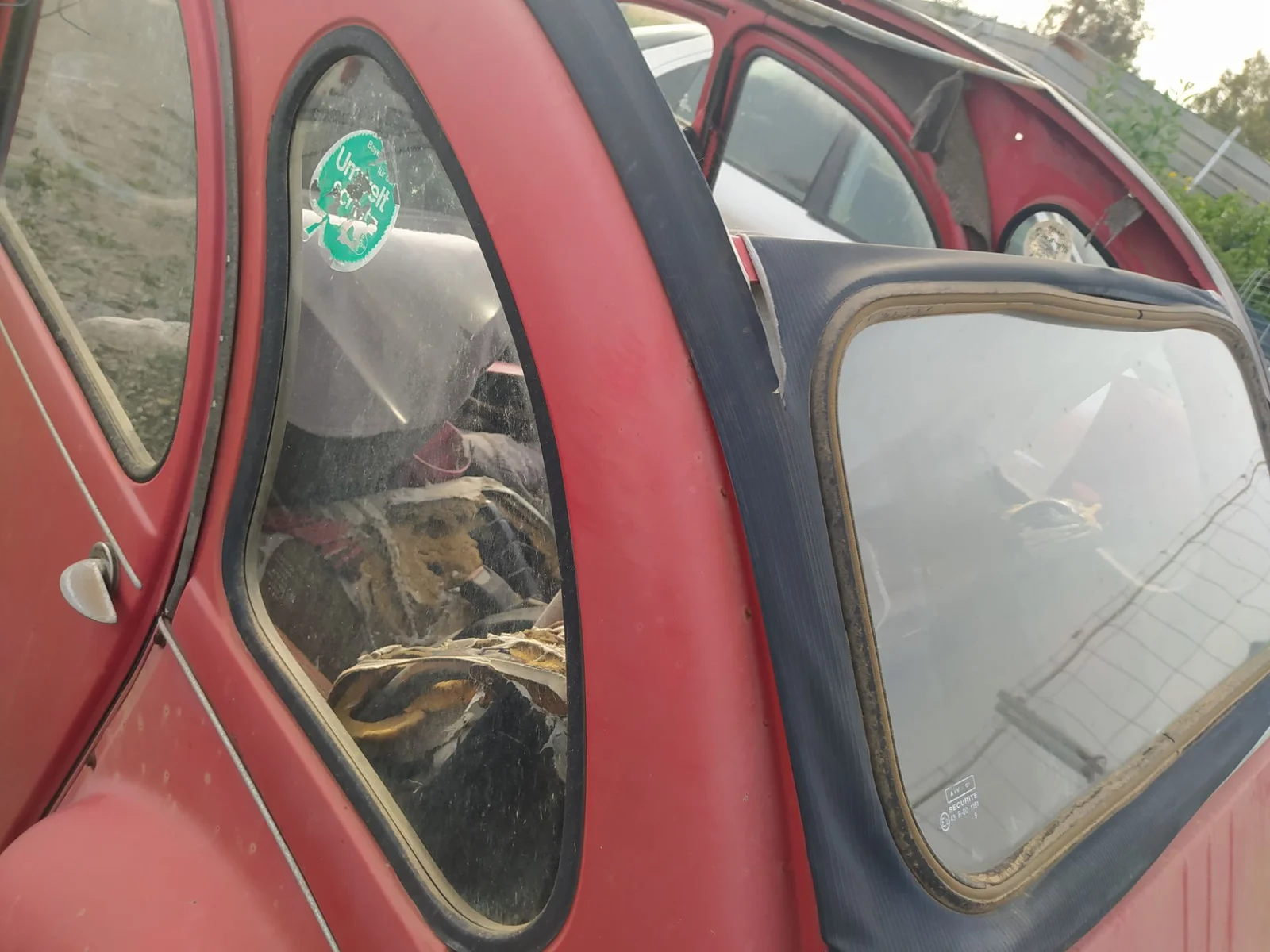 Foto de LUNA CUSTODIA TRASERA IZQUIERDA CITROEN 2 CV 6 0.6 (A06) (29 CV / 21 KW)